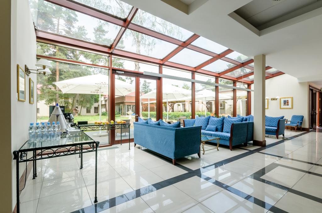 Park Rekreacyjno-Biznesowy Las Woda Wilga Exterior photo