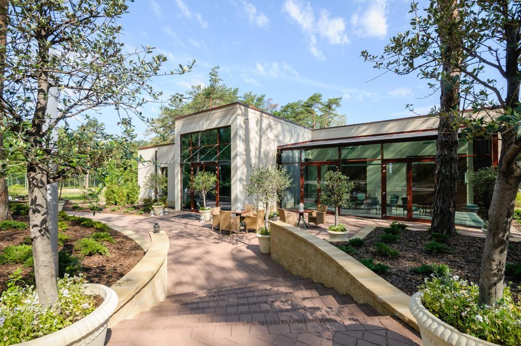 Park Rekreacyjno-Biznesowy Las Woda Wilga Exterior photo